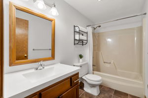 26 Colony Brook Ln, Derry, NH 03038, USA Photo 32