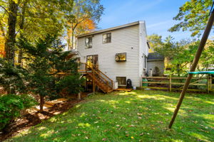 26 Colony Brook Ln, Derry, NH 03038, USA Photo 41