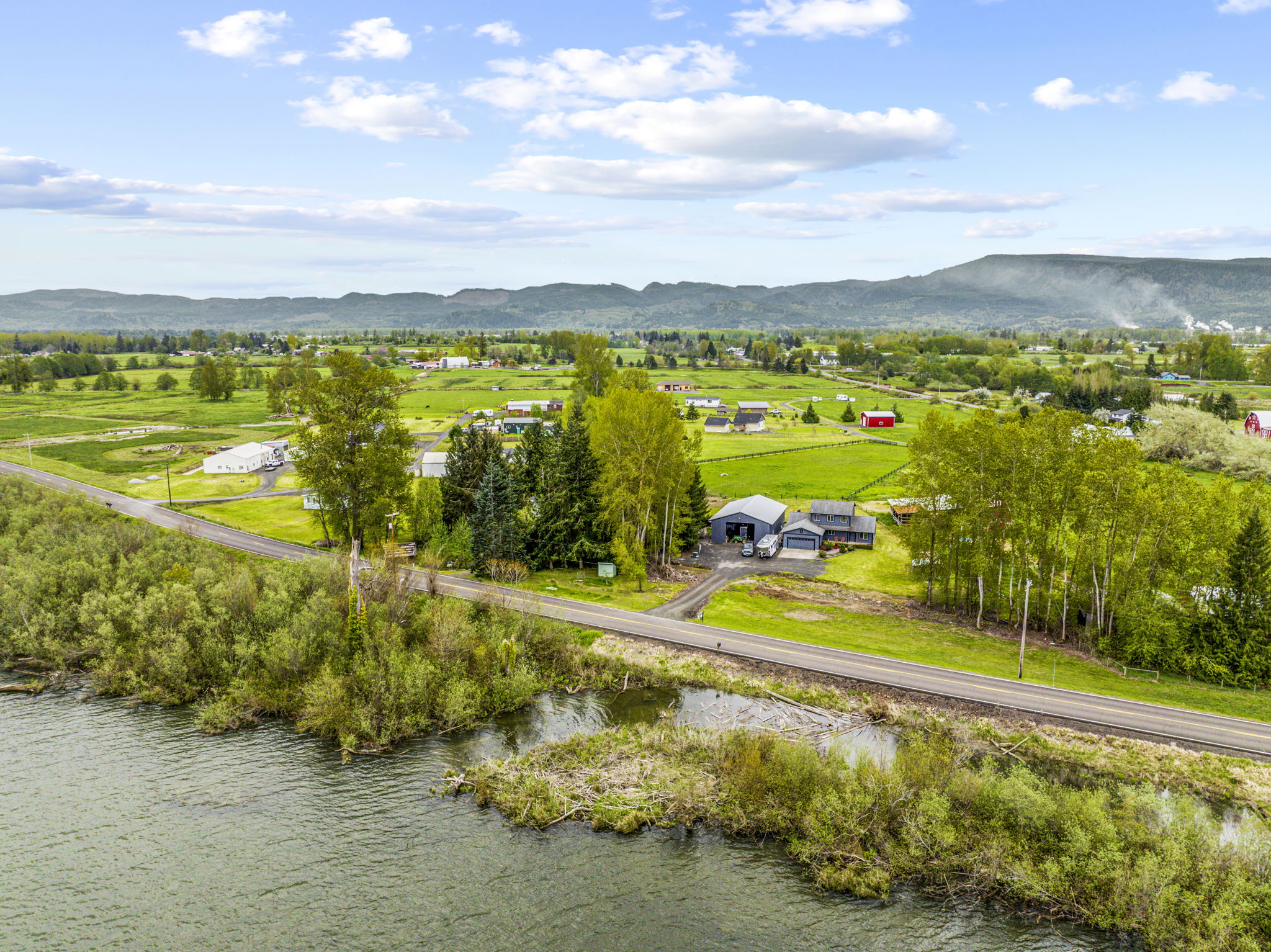 26 E Little Island Rd, Cathlamet, WA 98612 Corey James Photography