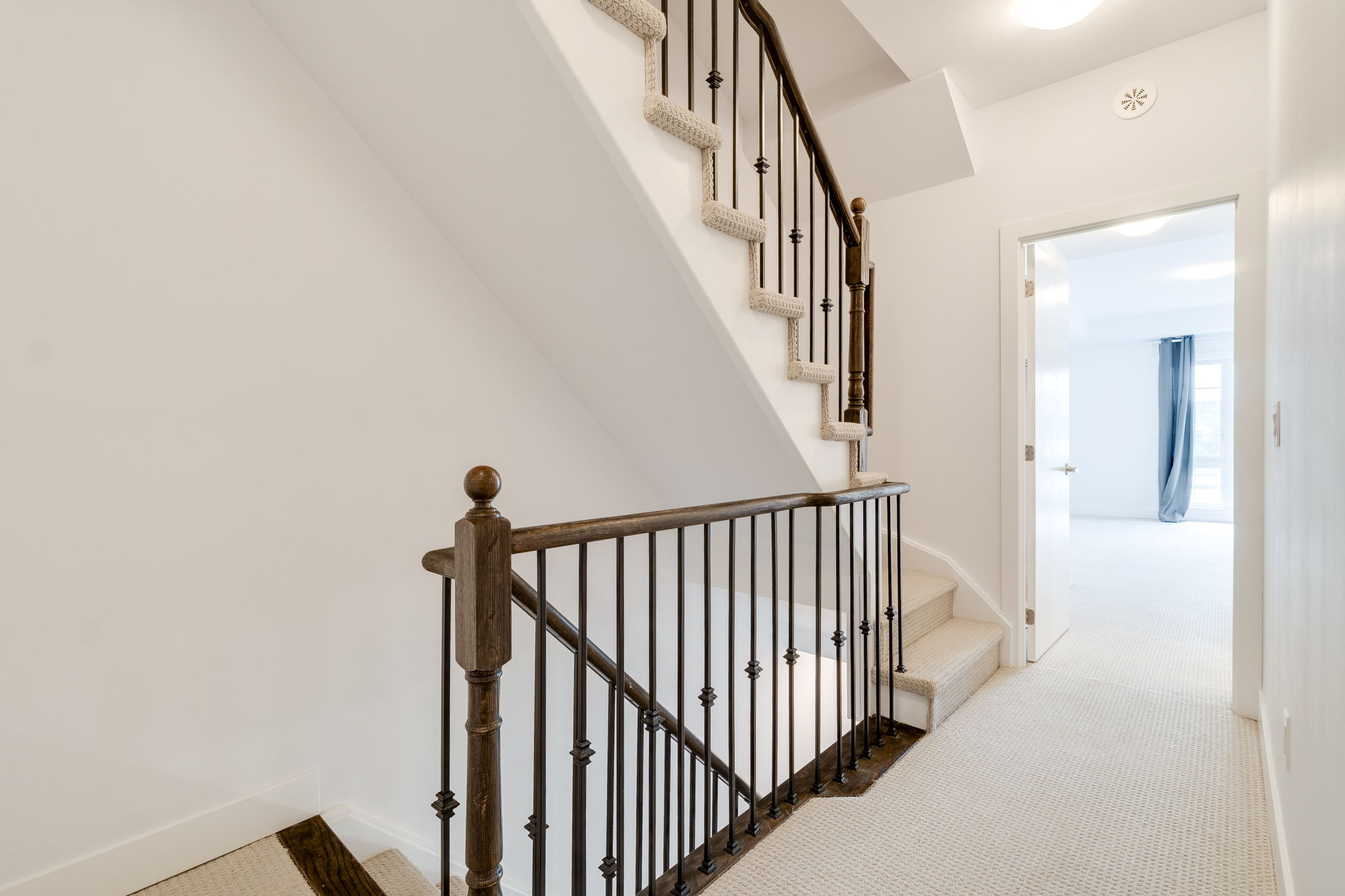 Toronto property showcase — delivered property photograph 11