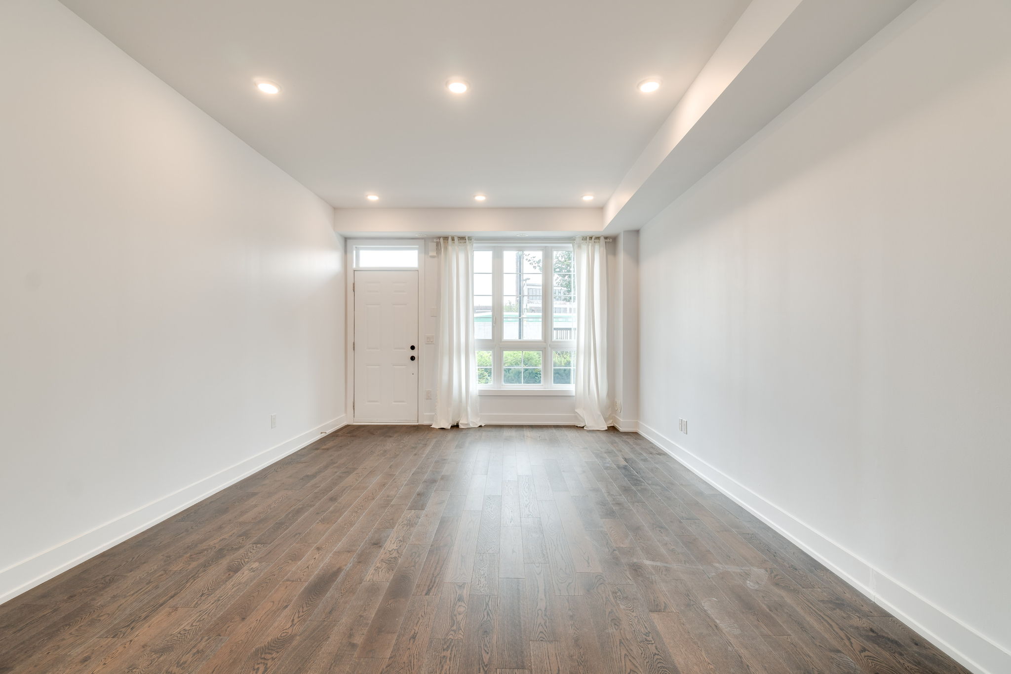 Toronto property showcase — delivered property photograph 6