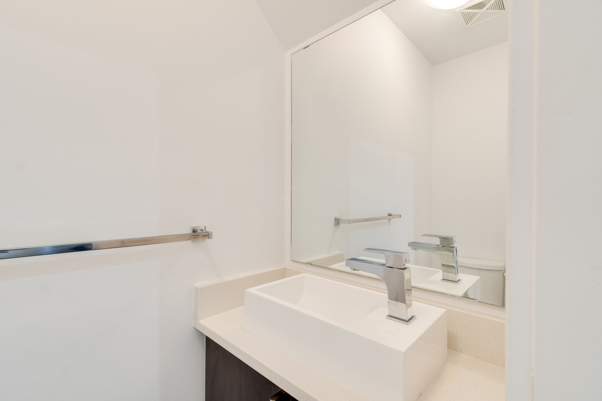 Toronto property showcase — delivered property photograph 10