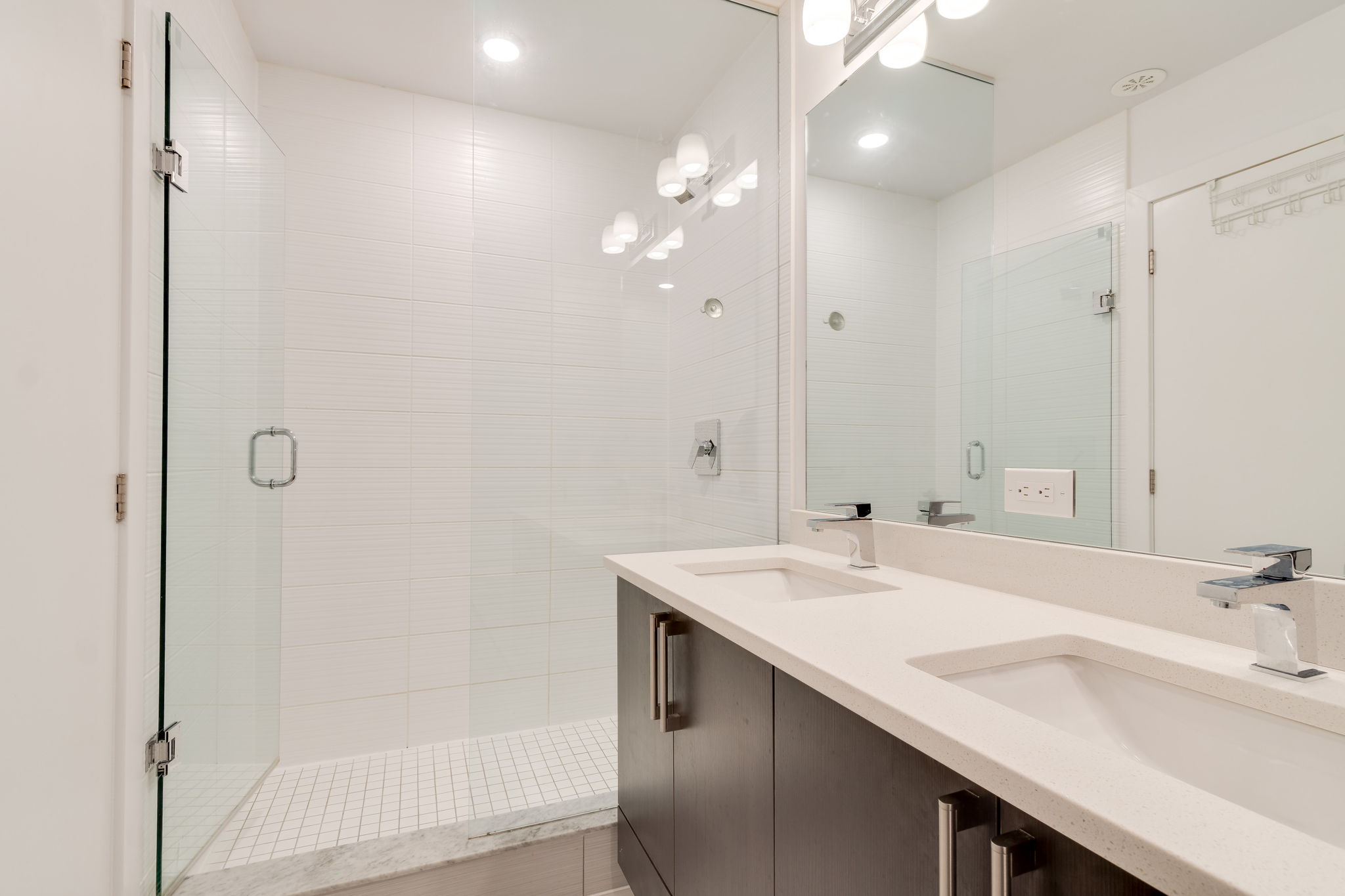 Toronto property showcase — delivered property photograph 17