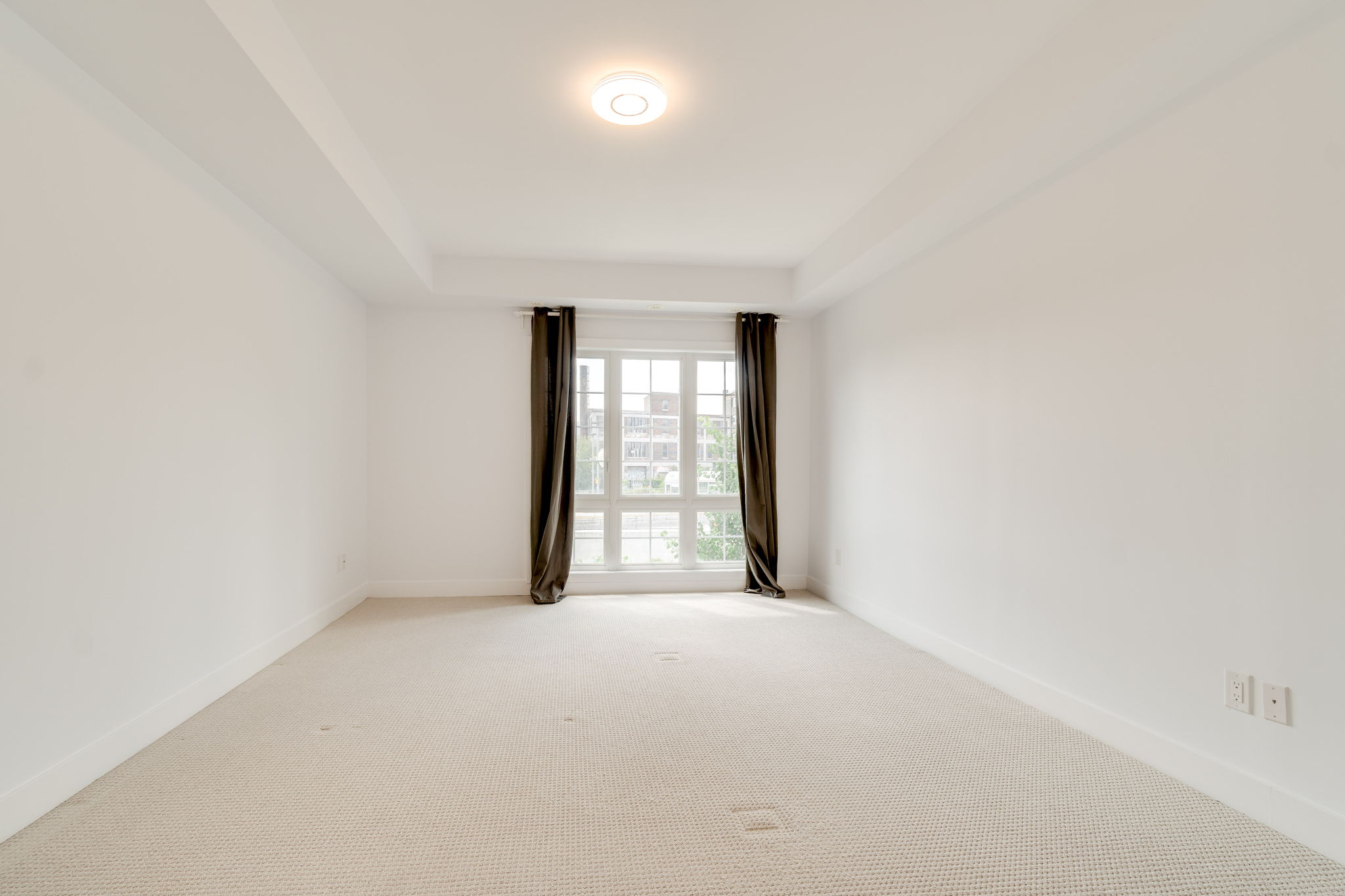 Toronto property showcase — delivered property photograph 13