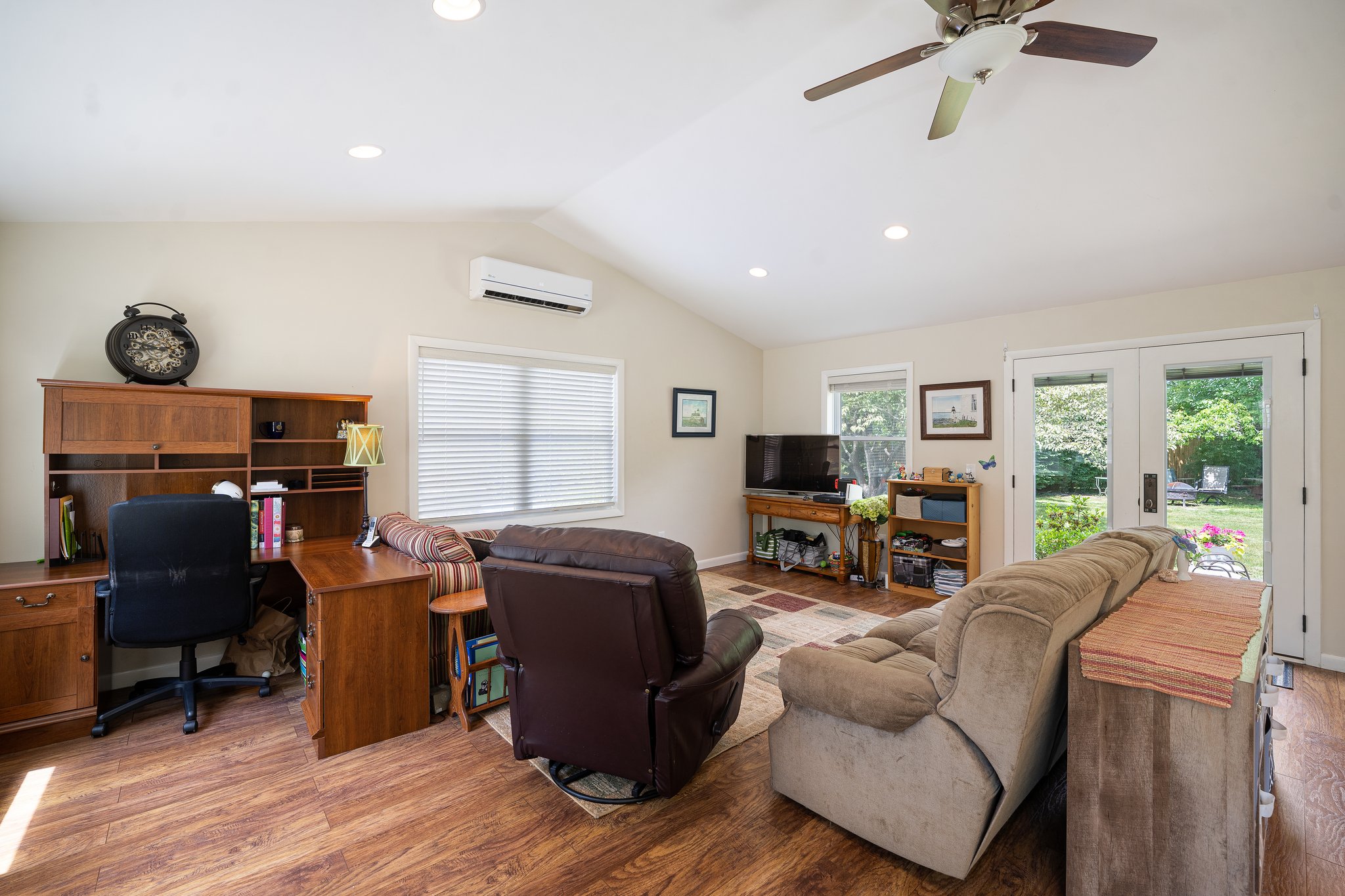 26 Griffith Dr, Riverside, RI 02915, USA Photo 16