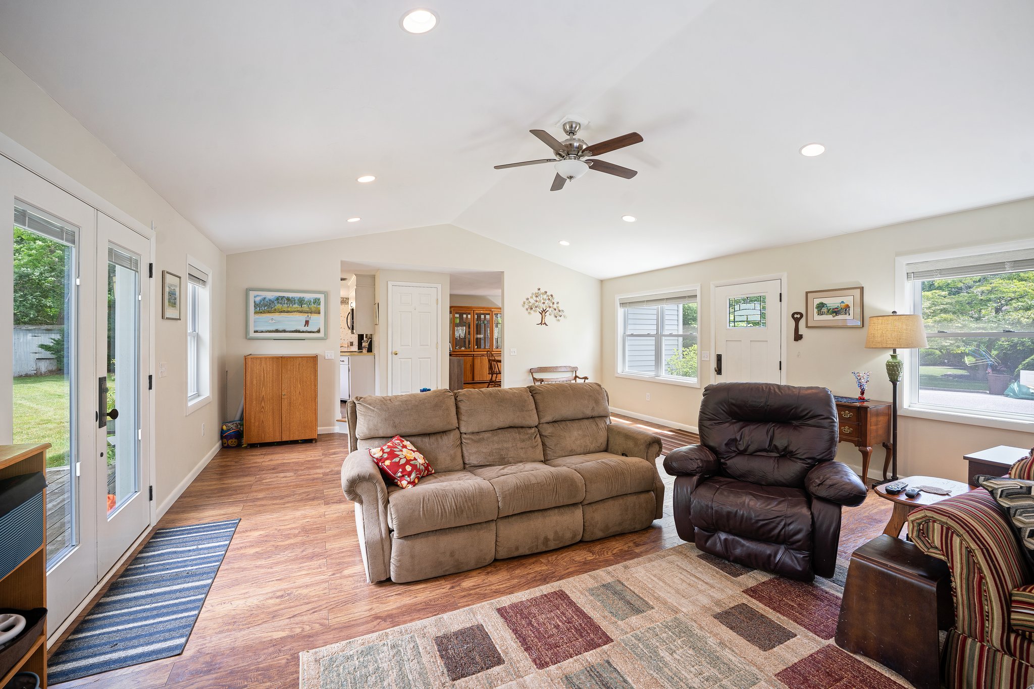 26 Griffith Dr, Riverside, RI 02915, USA Photo 15