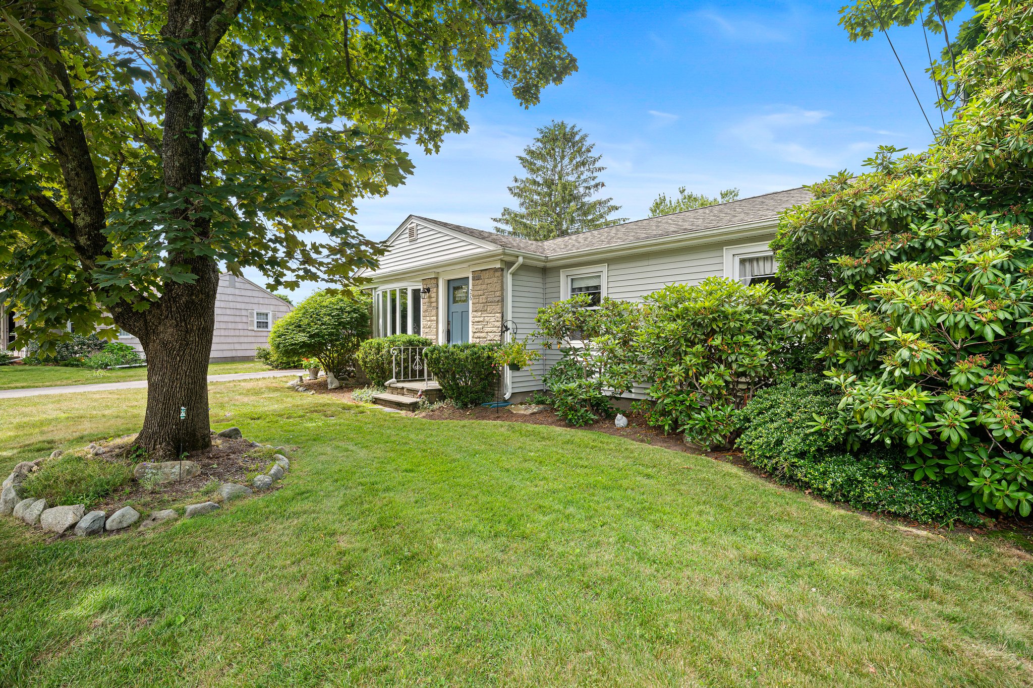 26 Griffith Dr, Riverside, RI 02915, USA Photo 4
