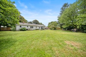 26 Griffith Dr, Riverside, RI 02915, USA Photo 7