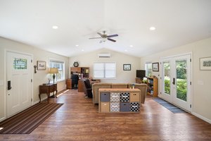 26 Griffith Dr, Riverside, RI 02915, USA Photo 12