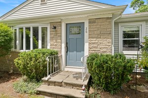 26 Griffith Dr, Riverside, RI 02915, USA Photo 43