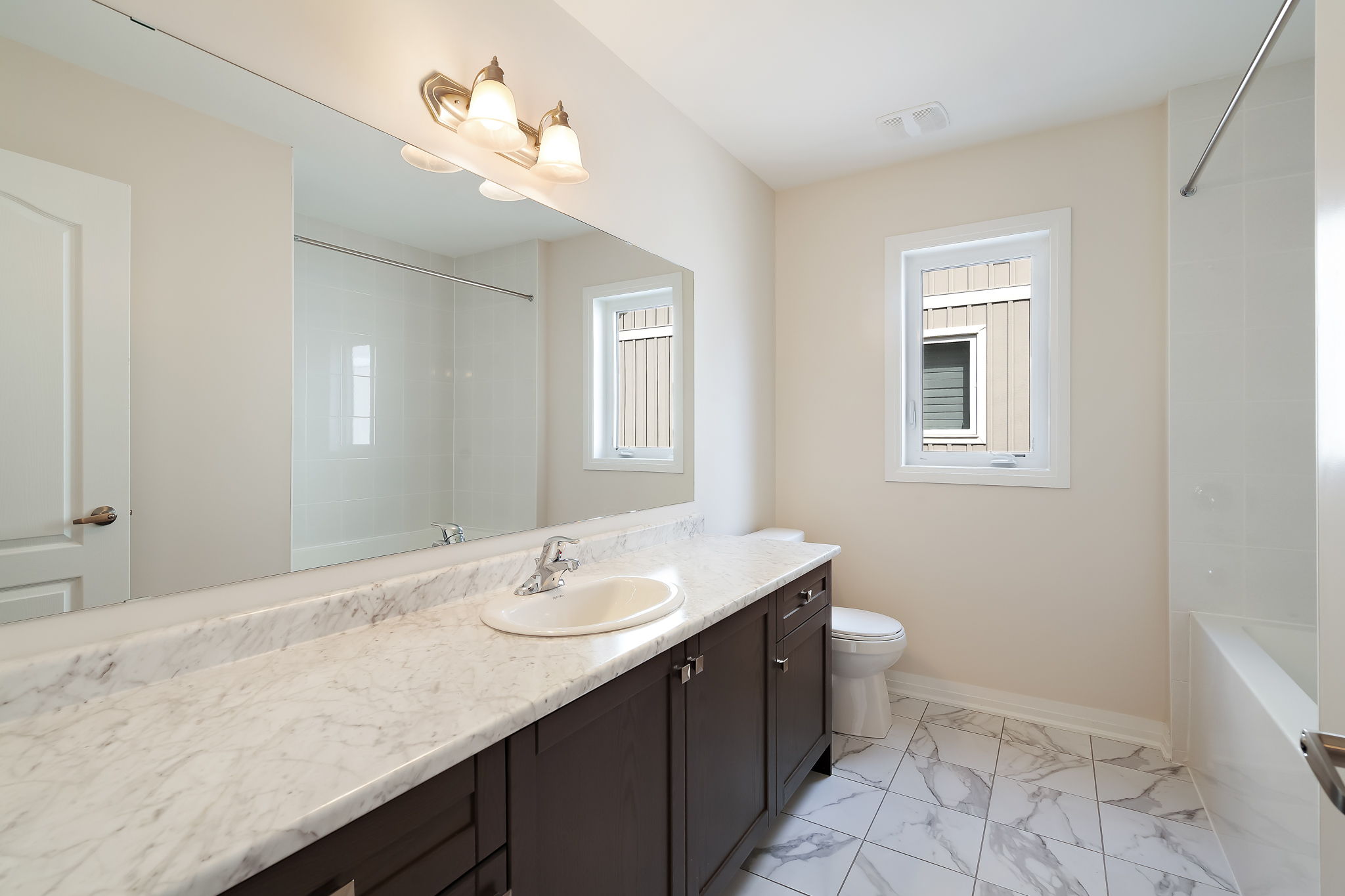  26 Jenkins St, Grand Valley, ON L9W, US Photo 41