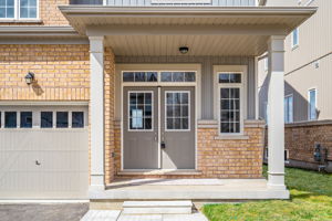  26 Jenkins St, Grand Valley, ON L9W, US Photo 3