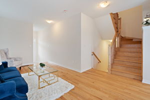  26 Jenkins St, Grand Valley, ON L9W, US Photo 10