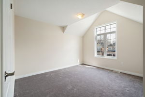  26 Jenkins St, Grand Valley, ON L9W, US Photo 37