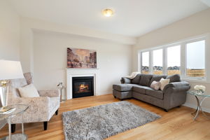  26 Jenkins St, Grand Valley, ON L9W, US Photo 25