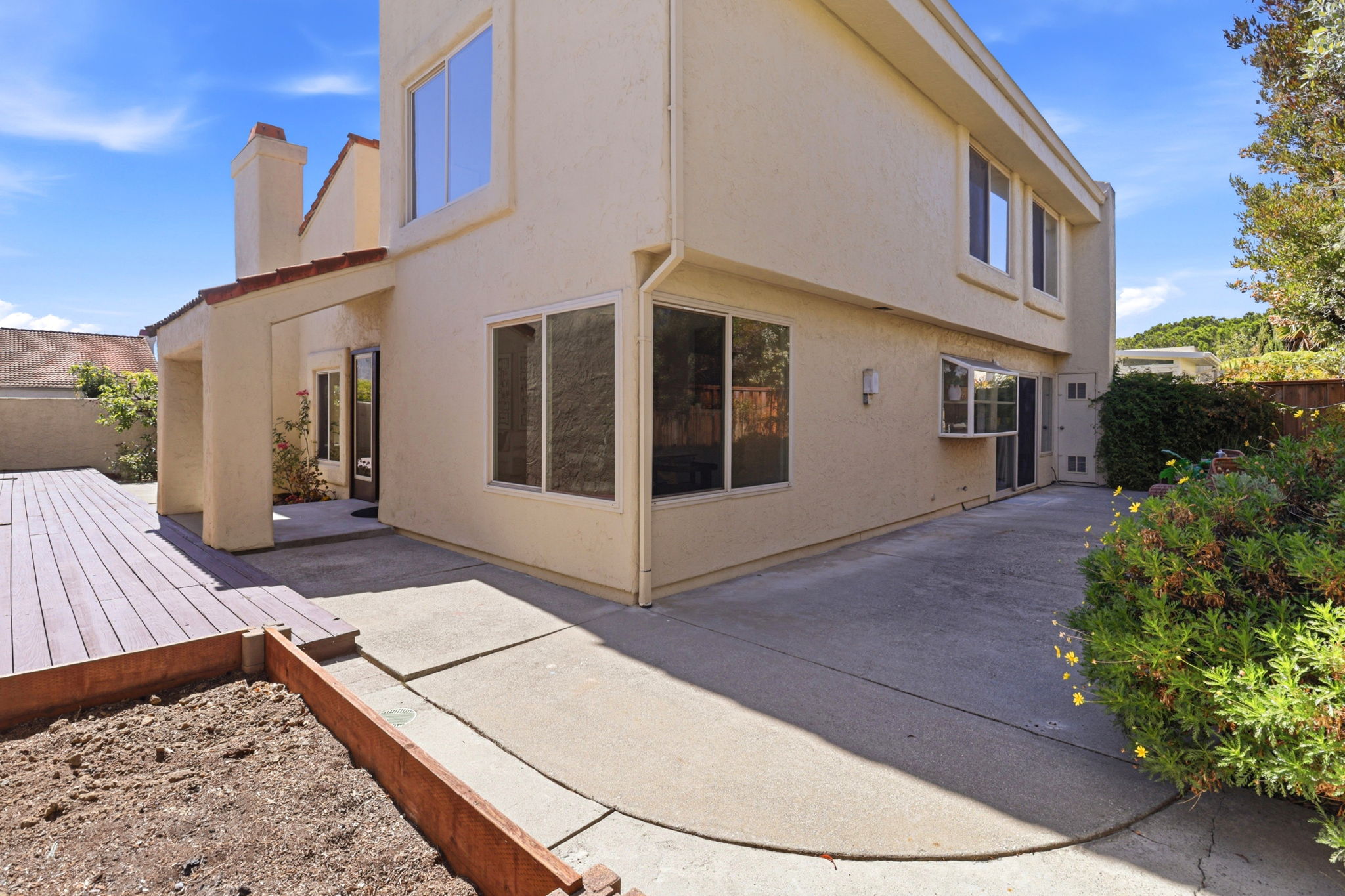 045_F8_26 Lido Cir