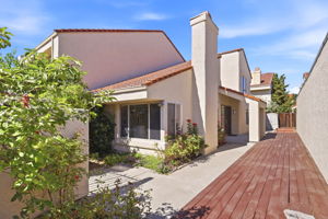 004_F8_26 Lido Cir