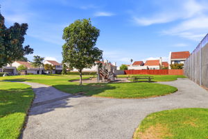 052_F8_26 Lido Cir