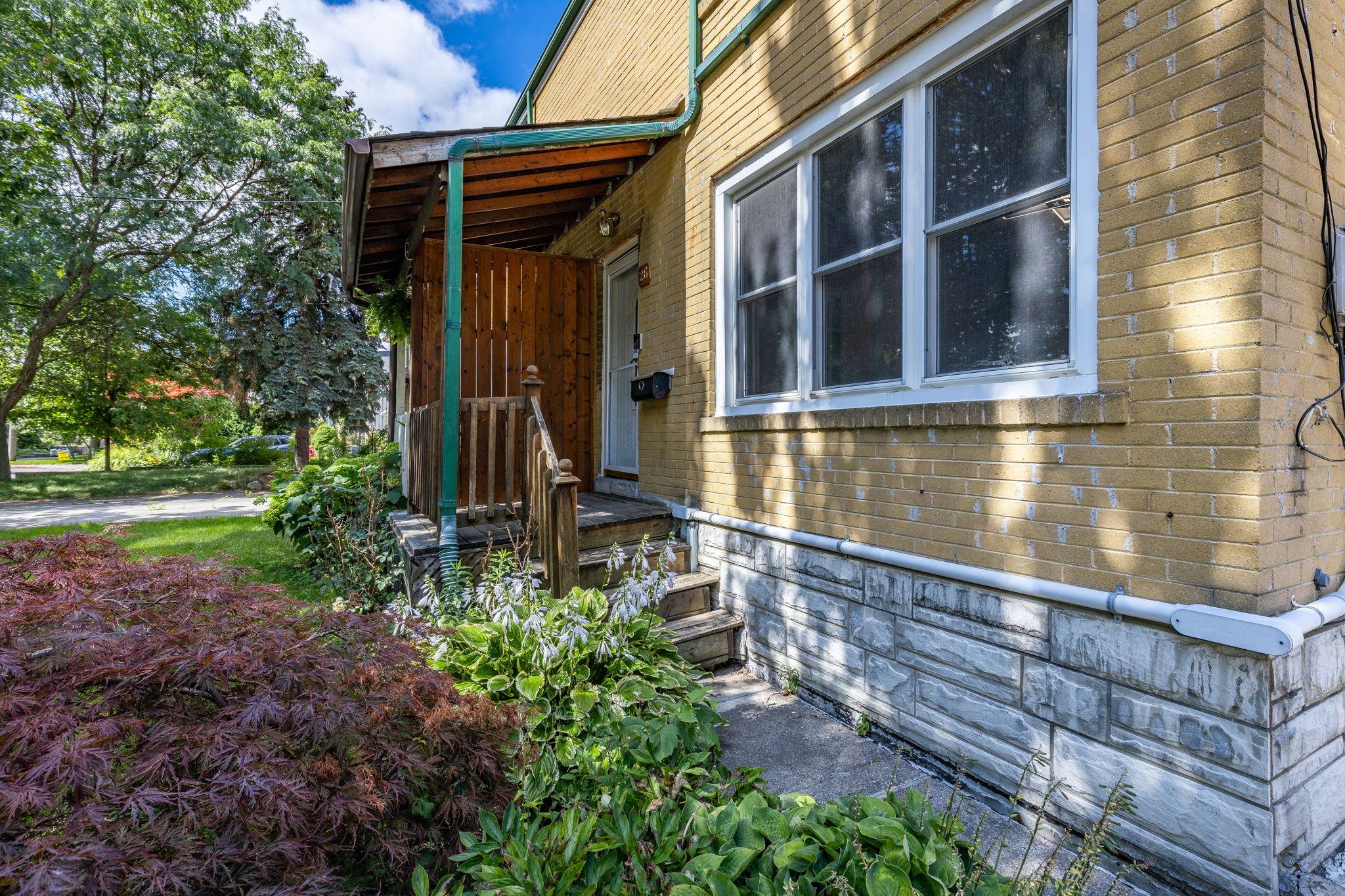 Property in Toronto — delivered property photograph 5