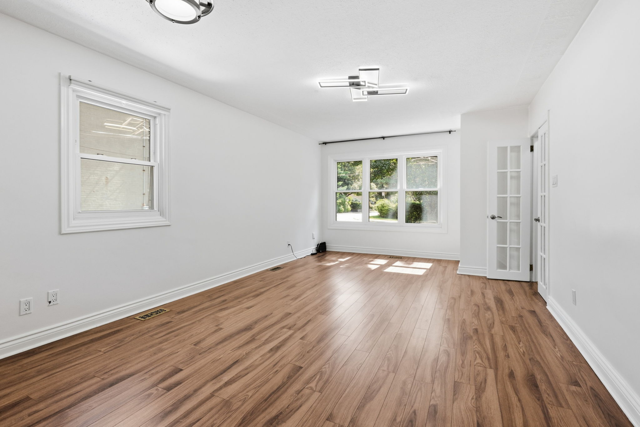 Property in Toronto — delivered property photograph 10