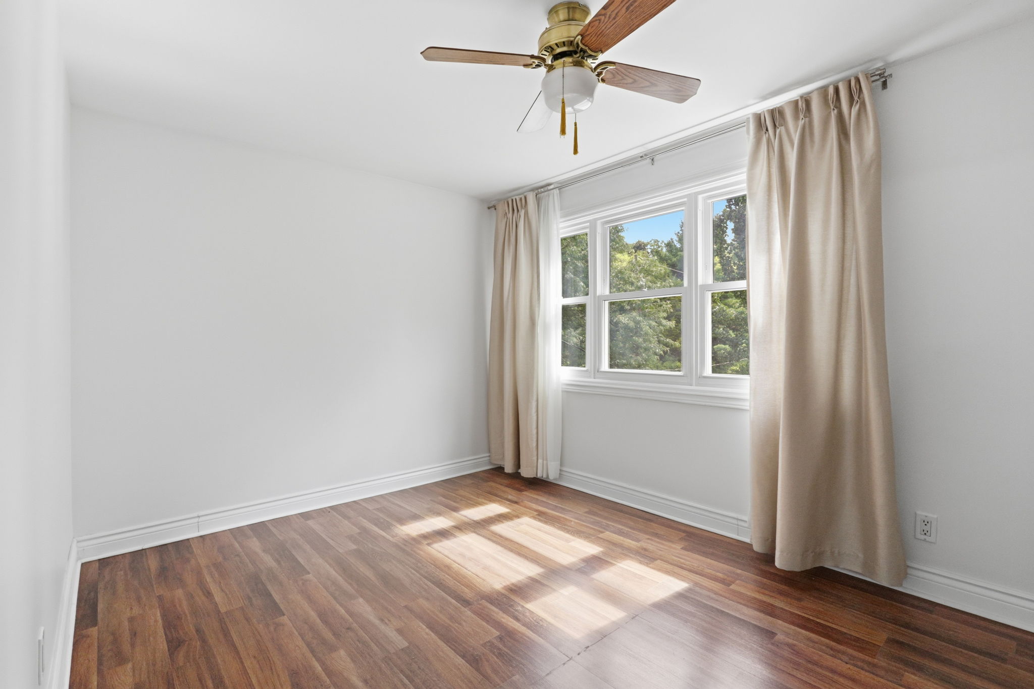 Property in Toronto — delivered property photograph 15