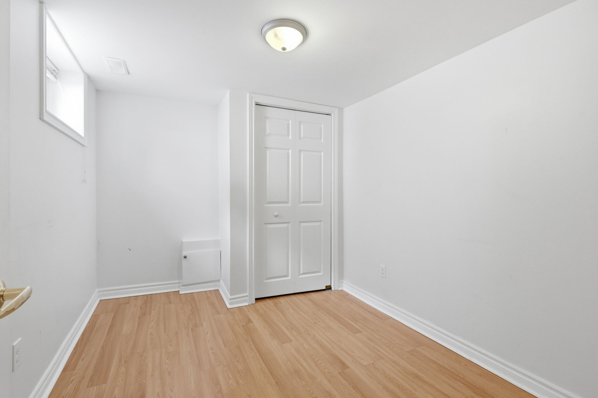 Property in Toronto — delivered property photograph 27