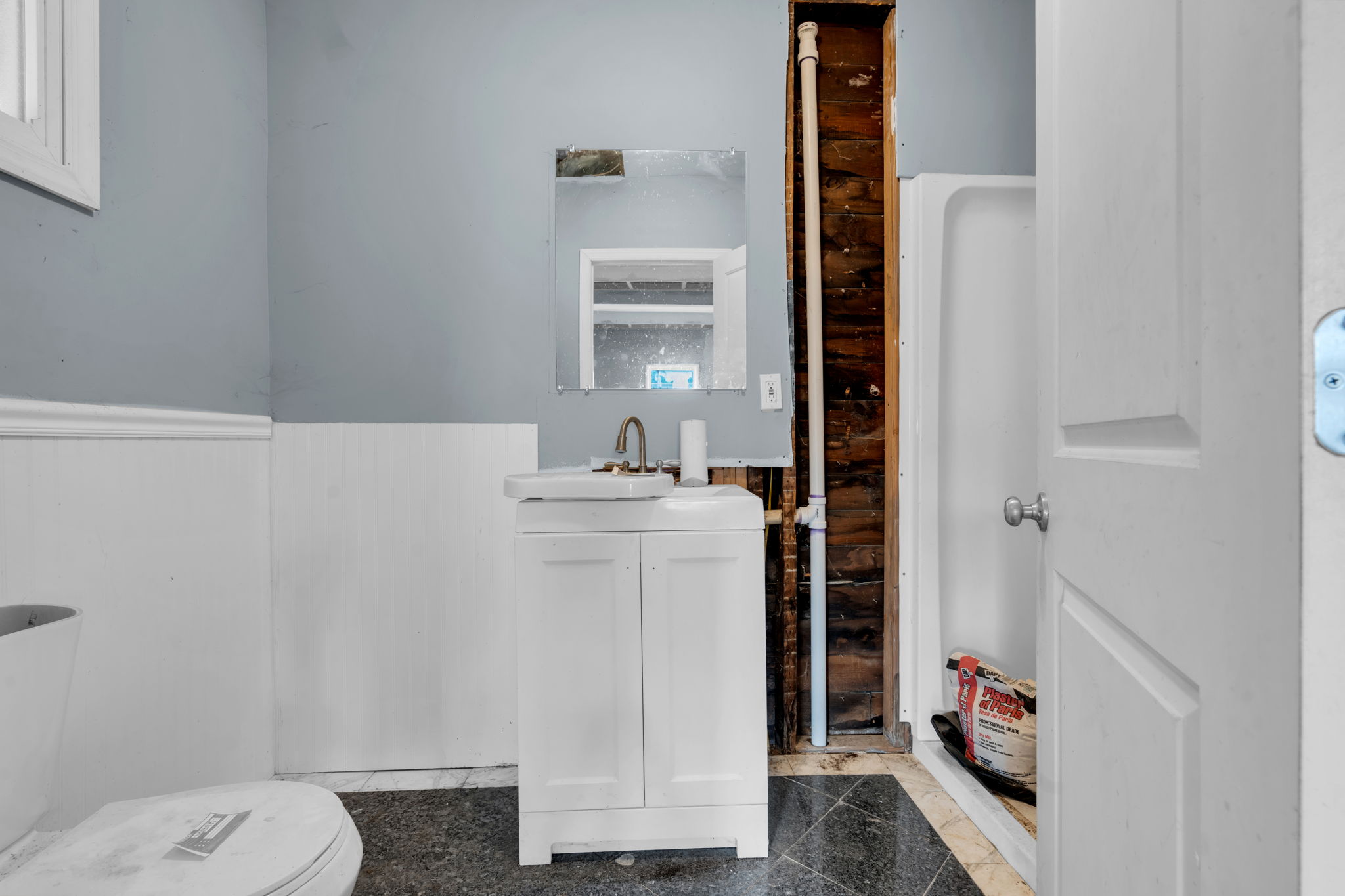 Full bath main level stall shower