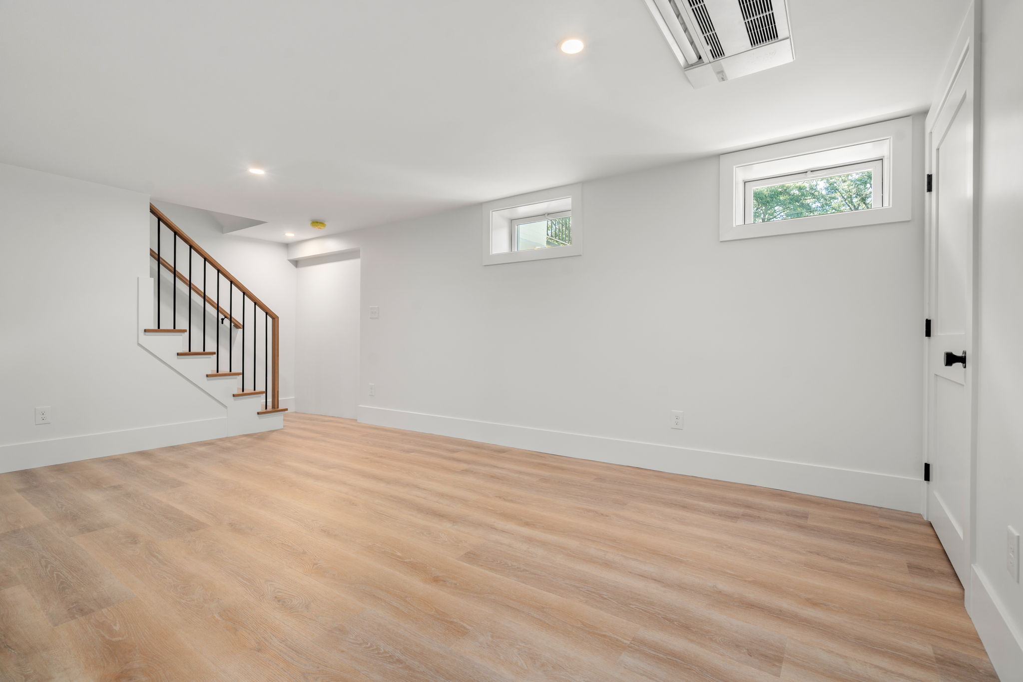 Image (2 of 39)