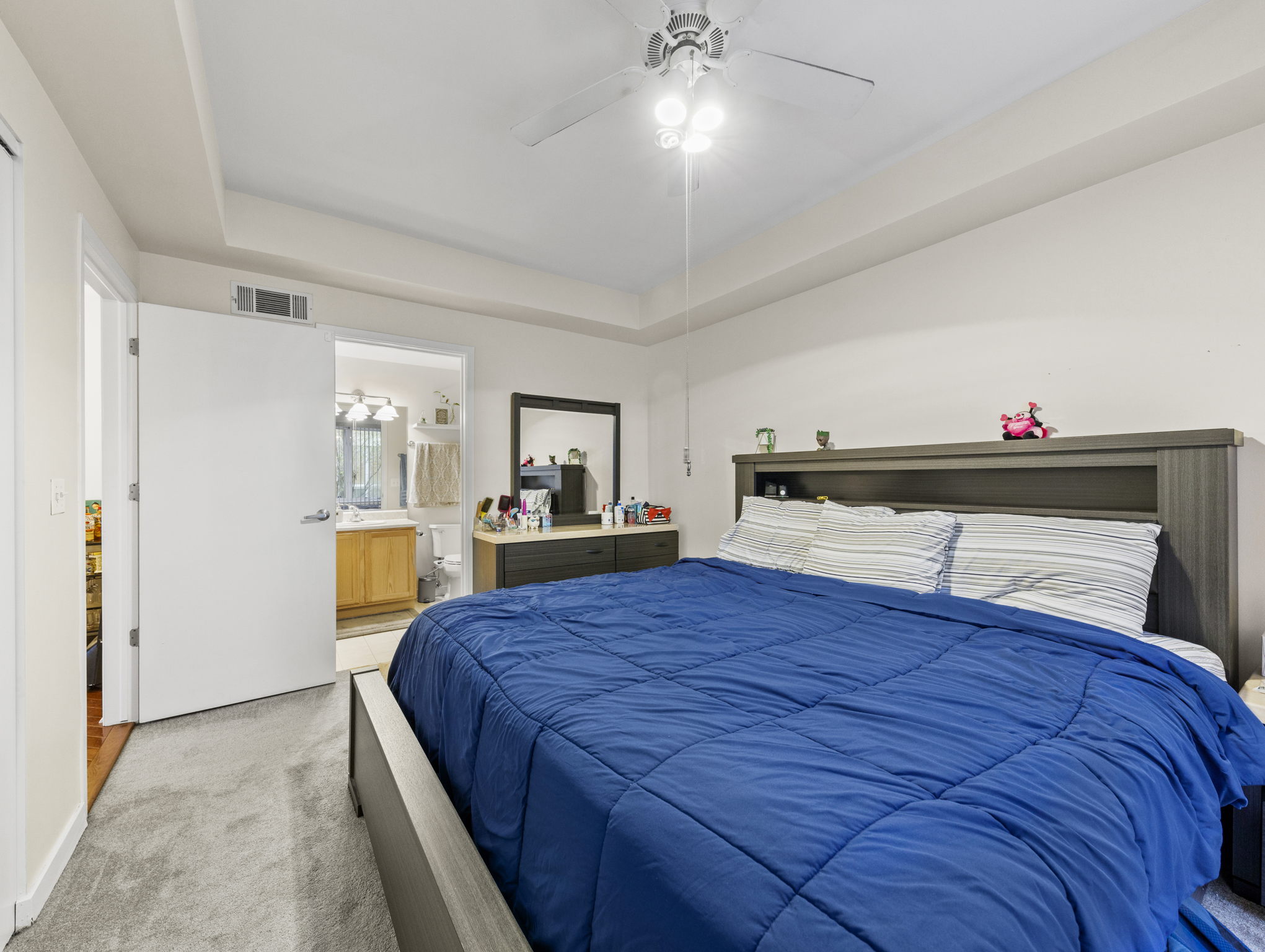 26 N May St, Chicago, IL 60607, USA Photo 13