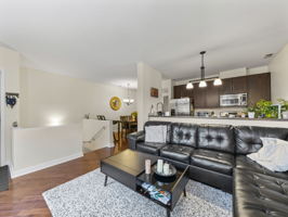 26 N May St, Chicago, IL 60607, USA Photo 8