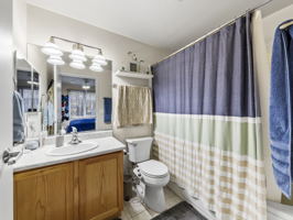 26 N May St, Chicago, IL 60607, USA Photo 9