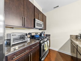 26 N May St, Chicago, IL 60607, USA Photo 7