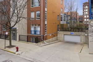 26 N May St, Chicago, IL 60607, USA Photo 29