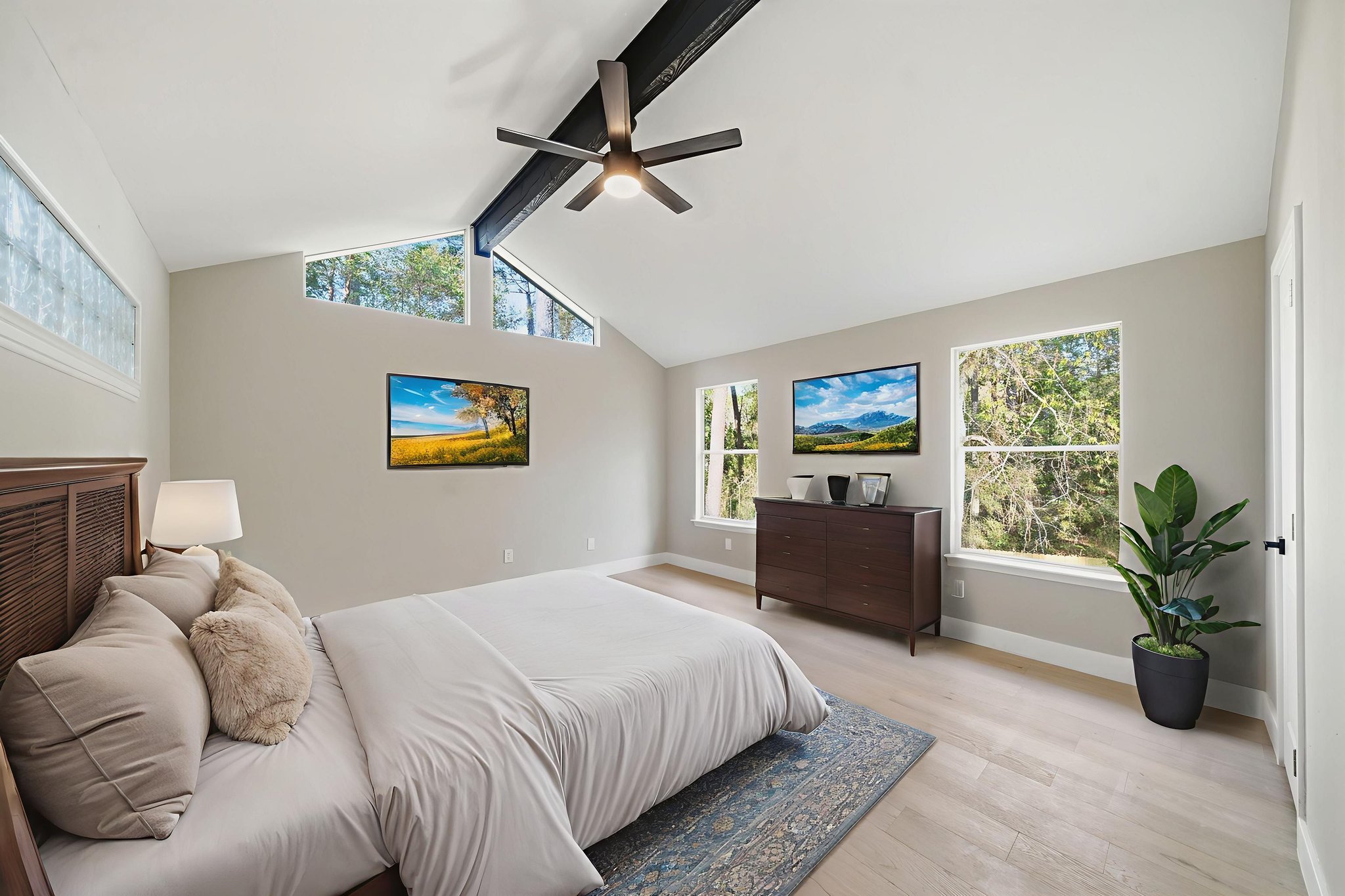 007_26 N Summer Star Ct HDR-104 virtually staged.jpeg