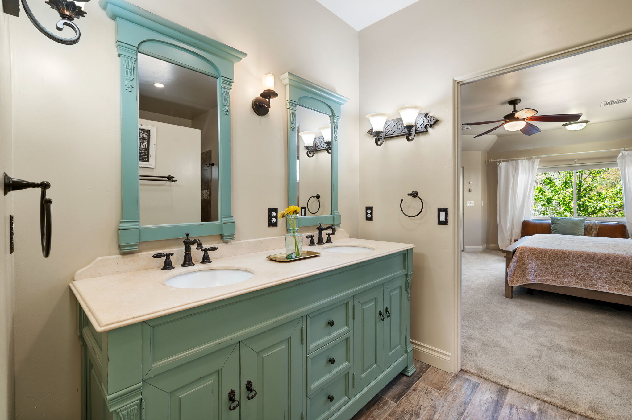 Primary Bathroom (2)