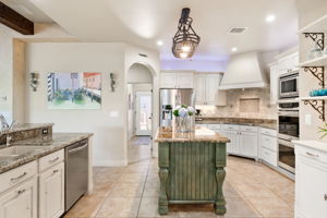 Kitchen (2)