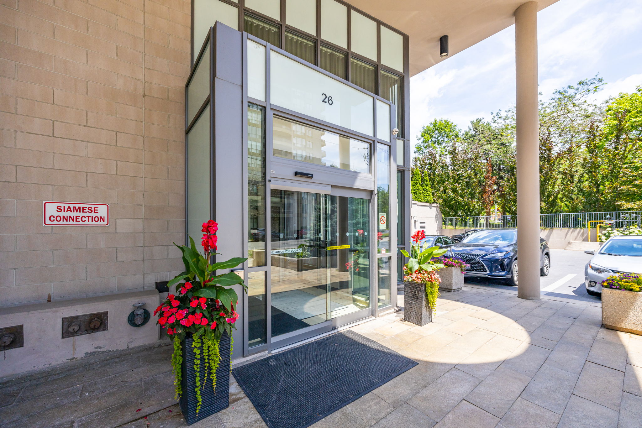 Toronto property showcase — delivered property photograph 3
