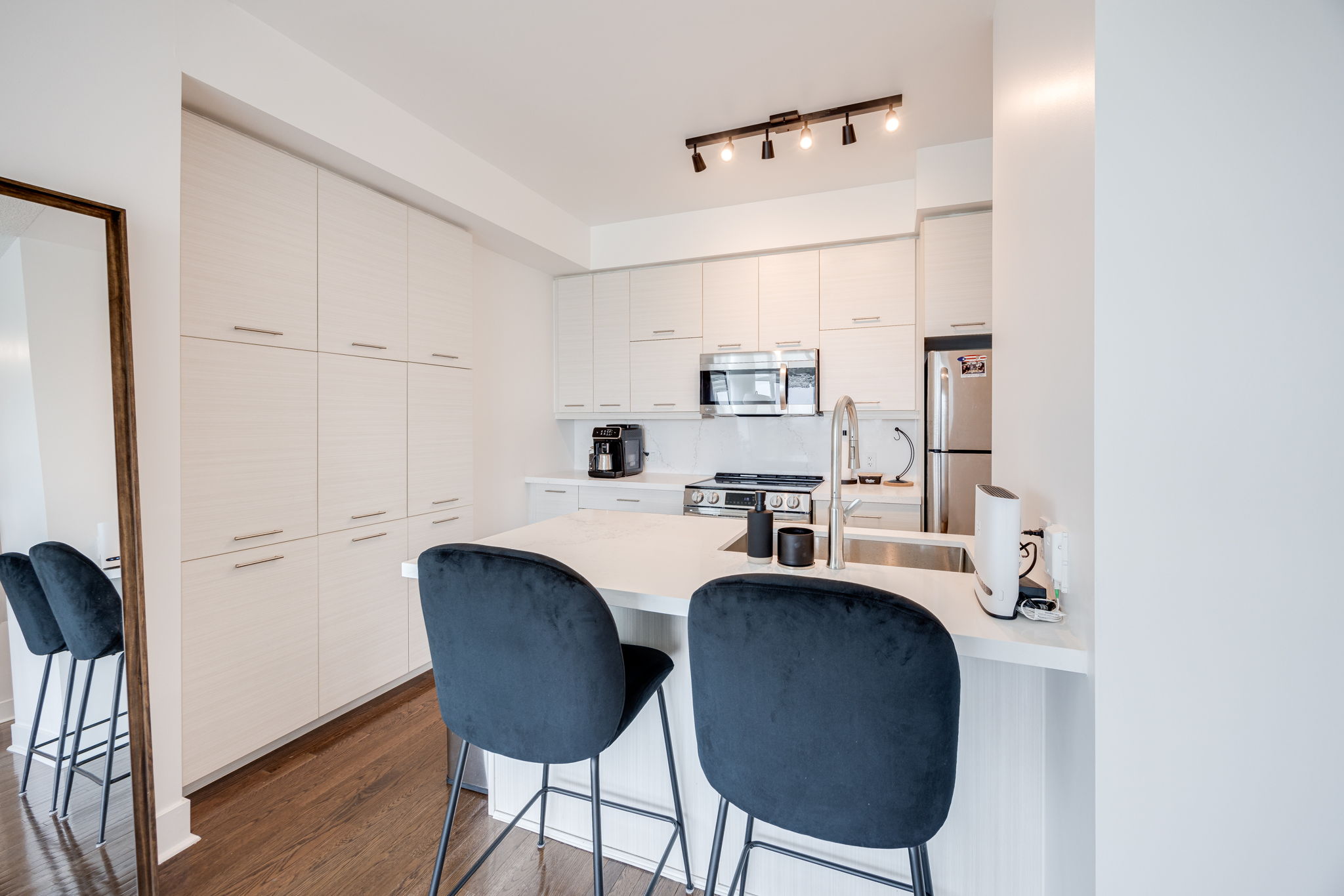 Toronto property showcase — delivered property photograph 11