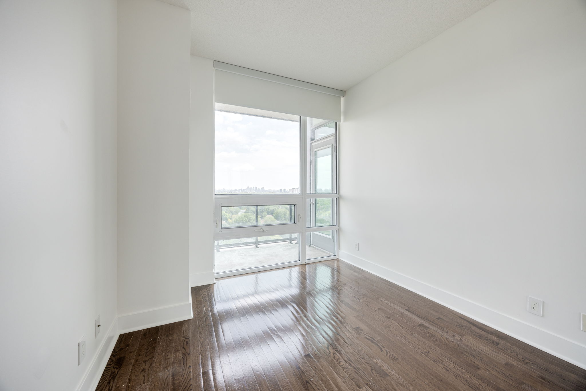 Toronto property showcase — delivered property photograph 21