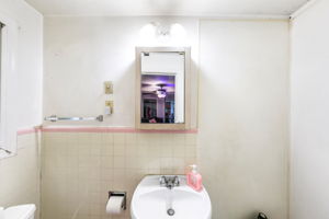  Photo 48