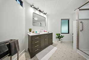  Photo 48