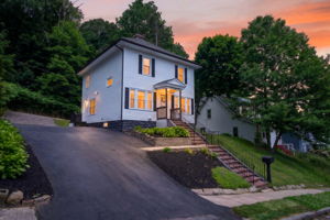 Photo 0