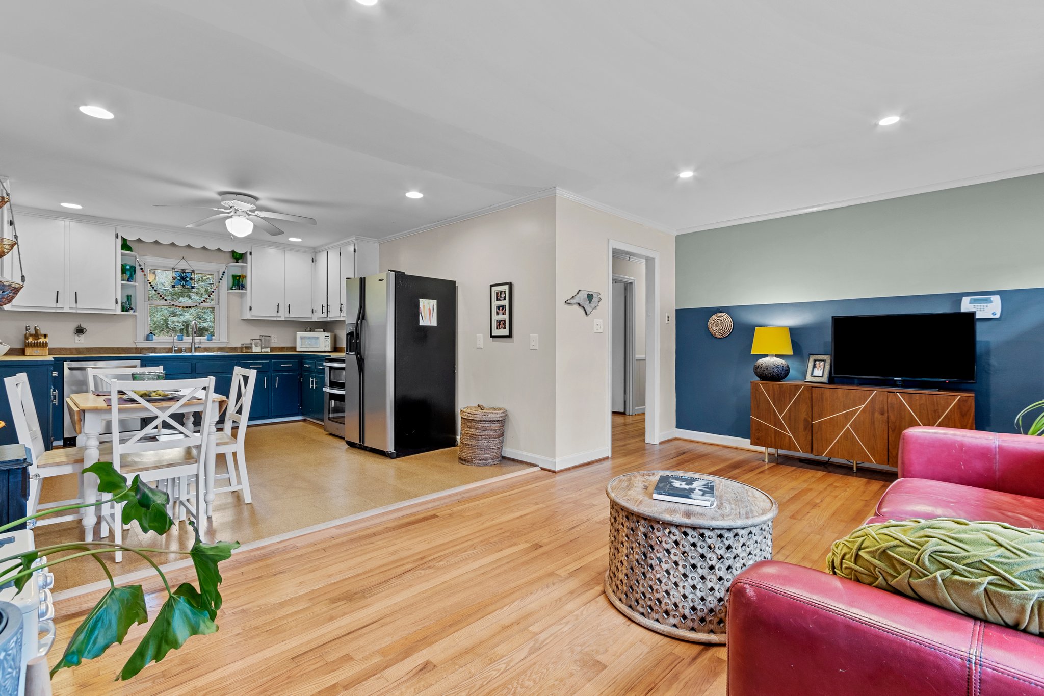 26 S Circle Dr, Chapel Hill, NC 27516, USA Photo 15