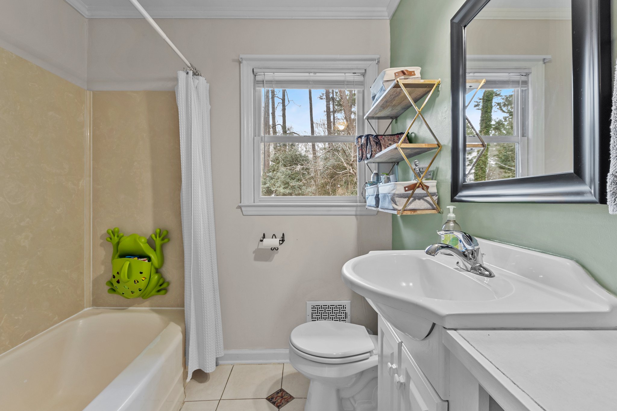 26 S Circle Dr, Chapel Hill, NC 27516, USA Photo 22