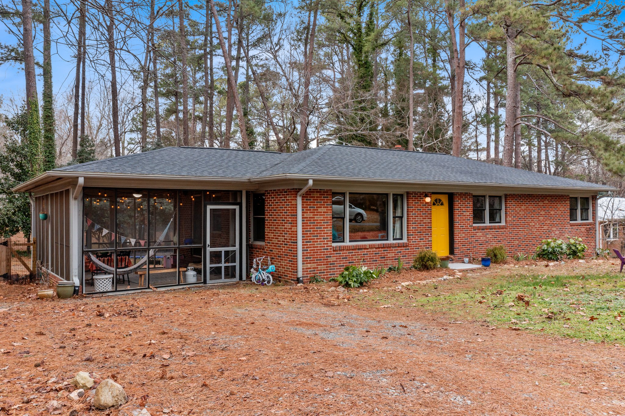 26 S Circle Dr, Chapel Hill, NC 27516, USA Photo 3