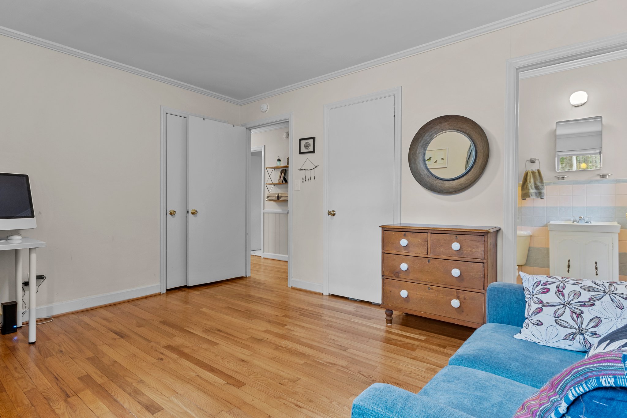 26 S Circle Dr, Chapel Hill, NC 27516, USA Photo 9