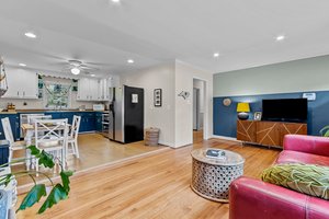 26 S Circle Dr, Chapel Hill, NC 27516, USA Photo 14