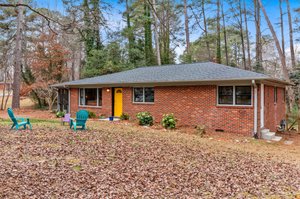26 S Circle Dr, Chapel Hill, NC 27516, USA Photo 4
