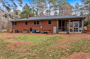 26 S Circle Dr, Chapel Hill, NC 27516, USA Photo 27