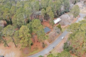 26 S Circle Dr, Chapel Hill, NC 27516, USA Photo 34